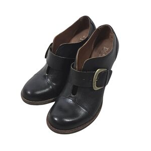 Women's Black Leather Buckle Shoes